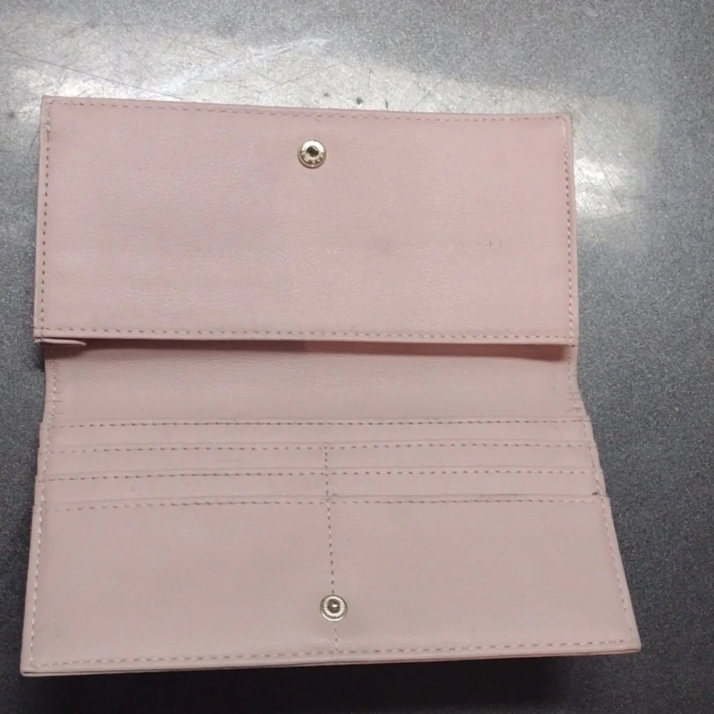 Wallet - Picture 3 of 3